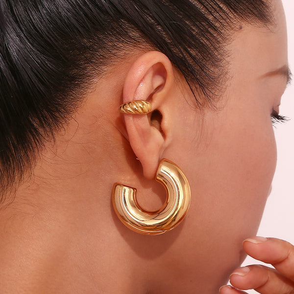 C-Shaped Hoop Earrings C-Shaped Hoop Earrings Marven   